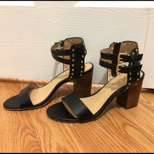 Lightly used Report chunky black leather heels